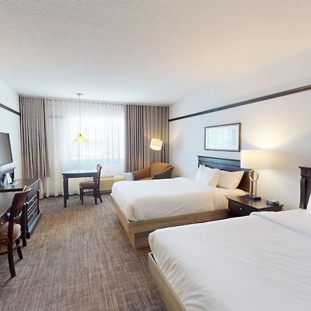 Hotel Le Montagnais แซเกอเนย์ ภายนอก รูปภาพ
