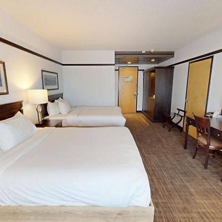 Hotel Le Montagnais แซเกอเนย์ ภายนอก รูปภาพ